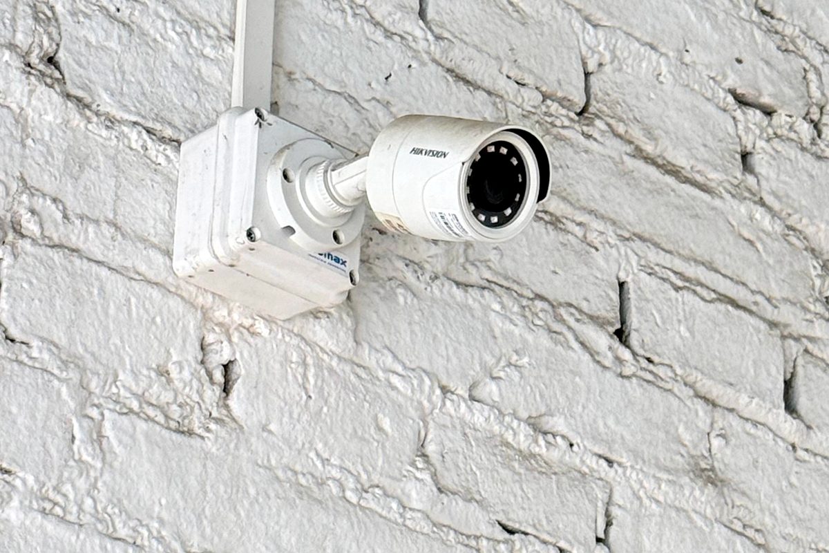 Cámaras de seguridad en el predio